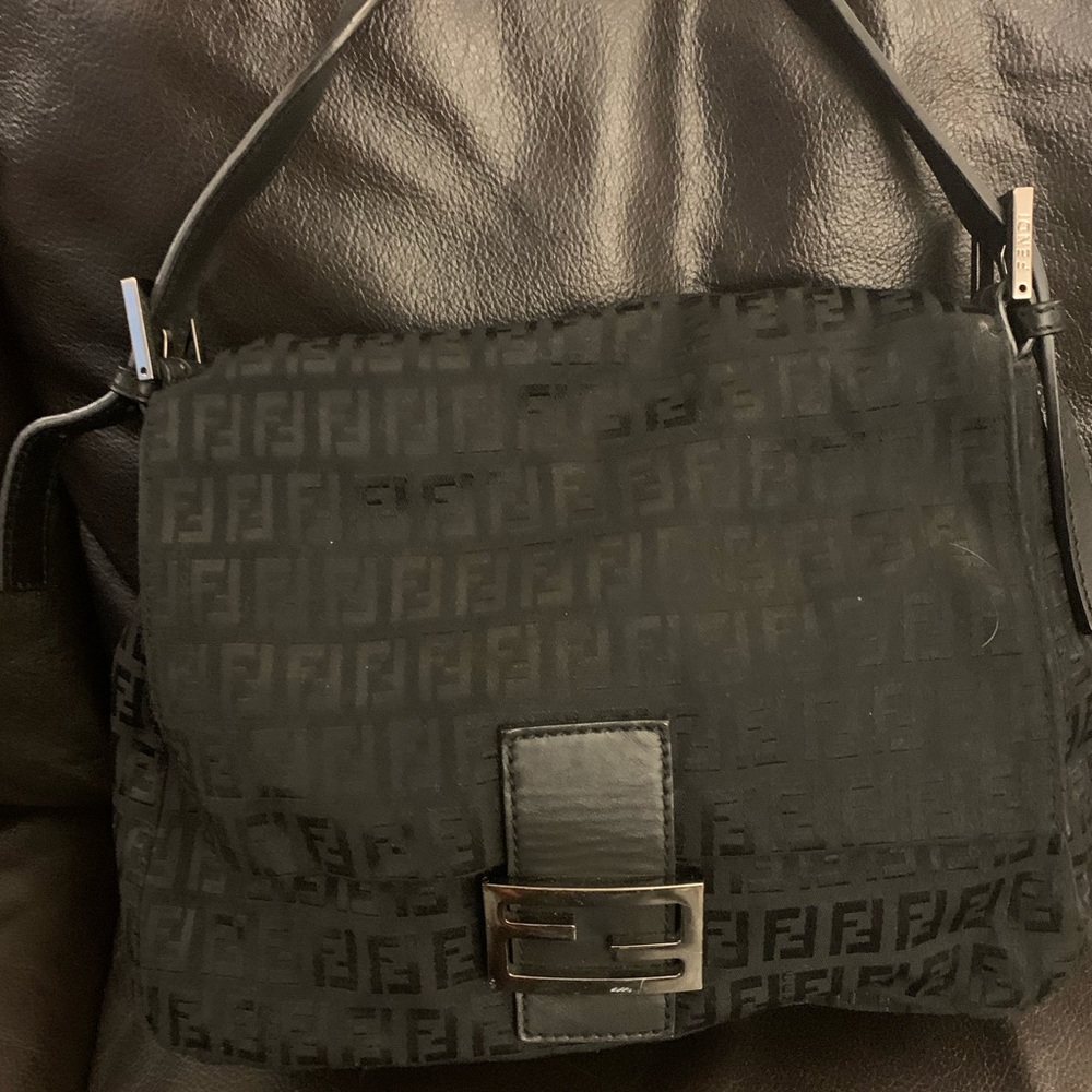 Fendi Auth Hobo Bag *Black* W Leather Strap